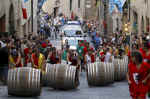 Bravìo delle Botti (barrel rolling race Montepulciano)